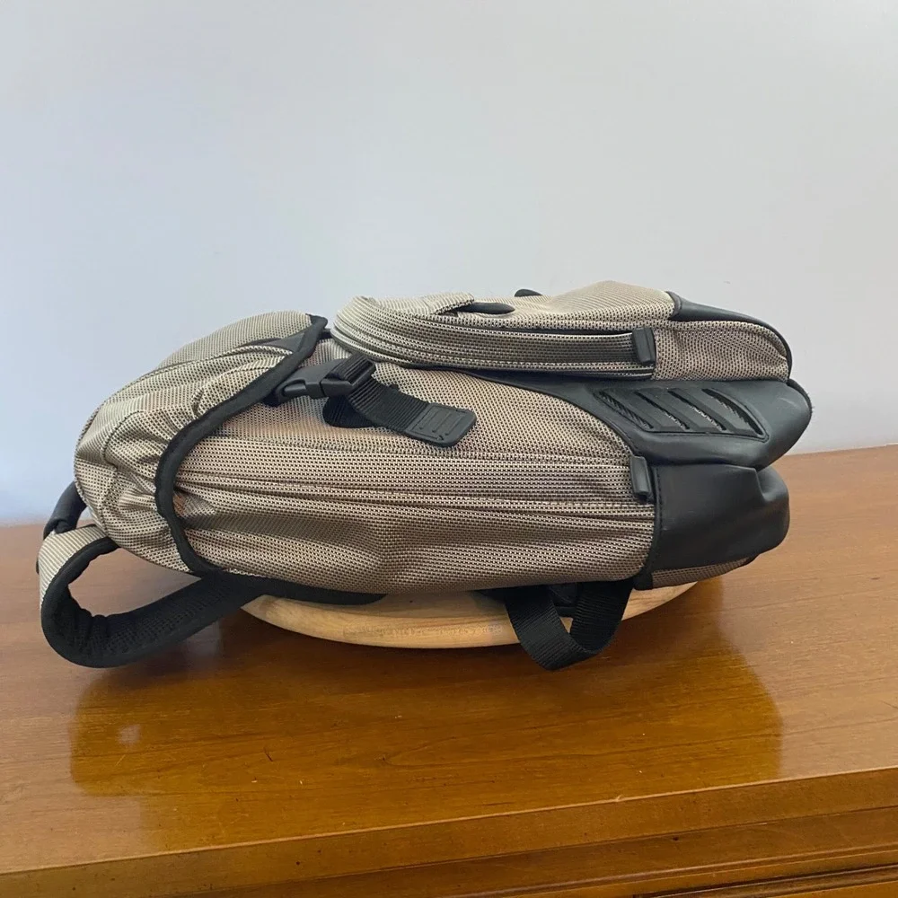 Tumi T2 Vintage Ballistic Nylon Laptop Travel Backpack Gray Black Tech Daypack